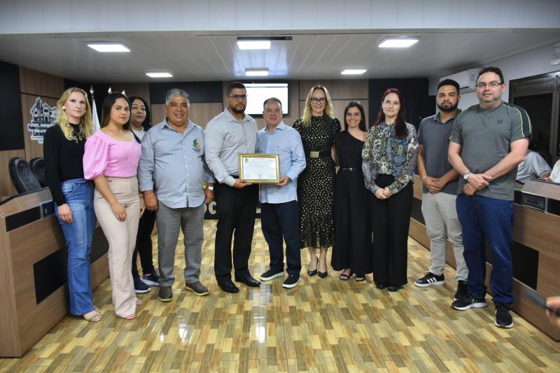 Câmara homenageia Instituto São José pelos 20 anos de dedicação à saúde de Laranjeiras do Sul